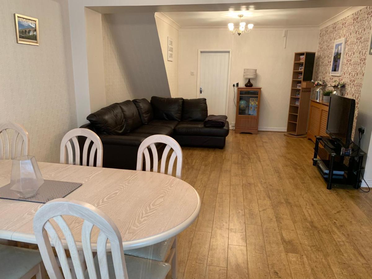 S&Ks Villa Troed-y-rhiw Dış mekan fotoğraf